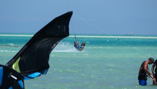 Flysurfer_Kitesurfing_Paradise_Egypt_09.jpg