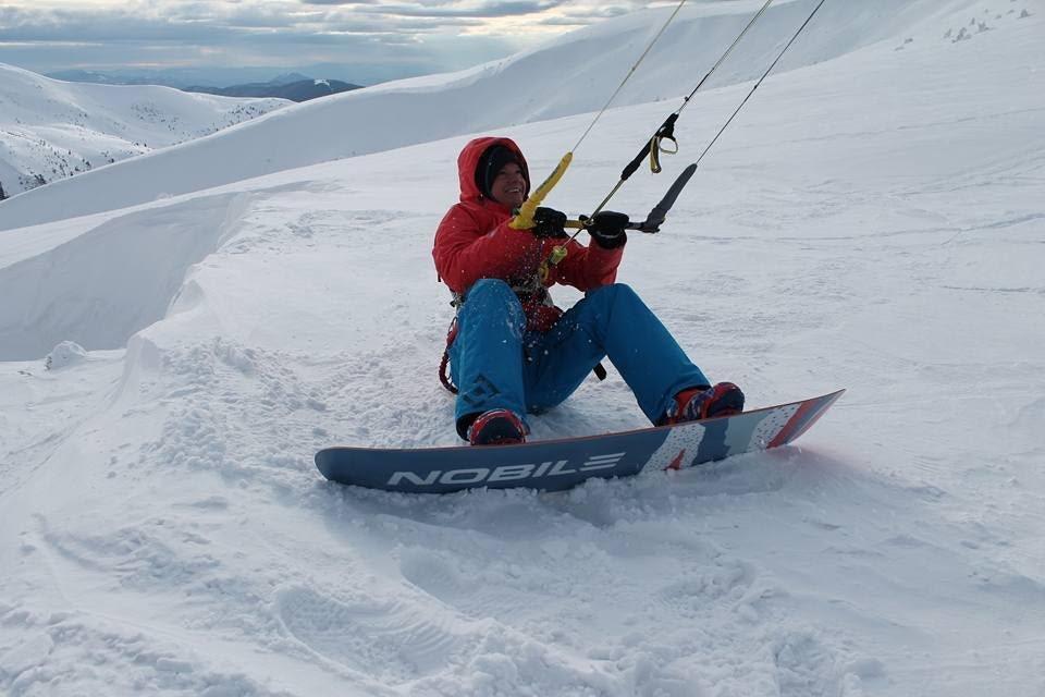 Snowkiteboard vs snowboard rozdily - v horách