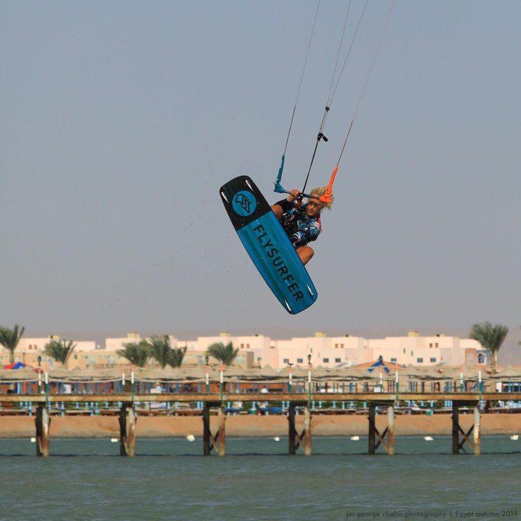 Jak se neztratit na moři - kiteboarding v Egyptě - skoky