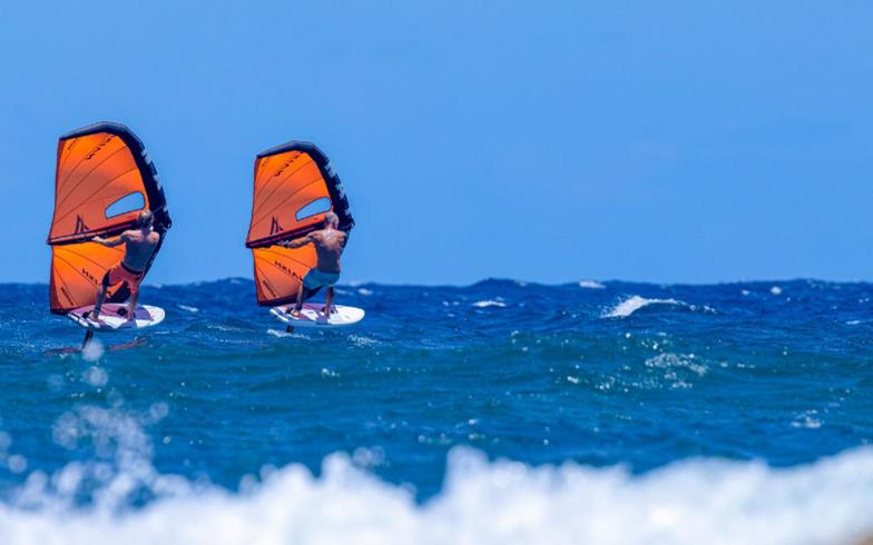 Nový Naish Wing-surfer Matador - upwind