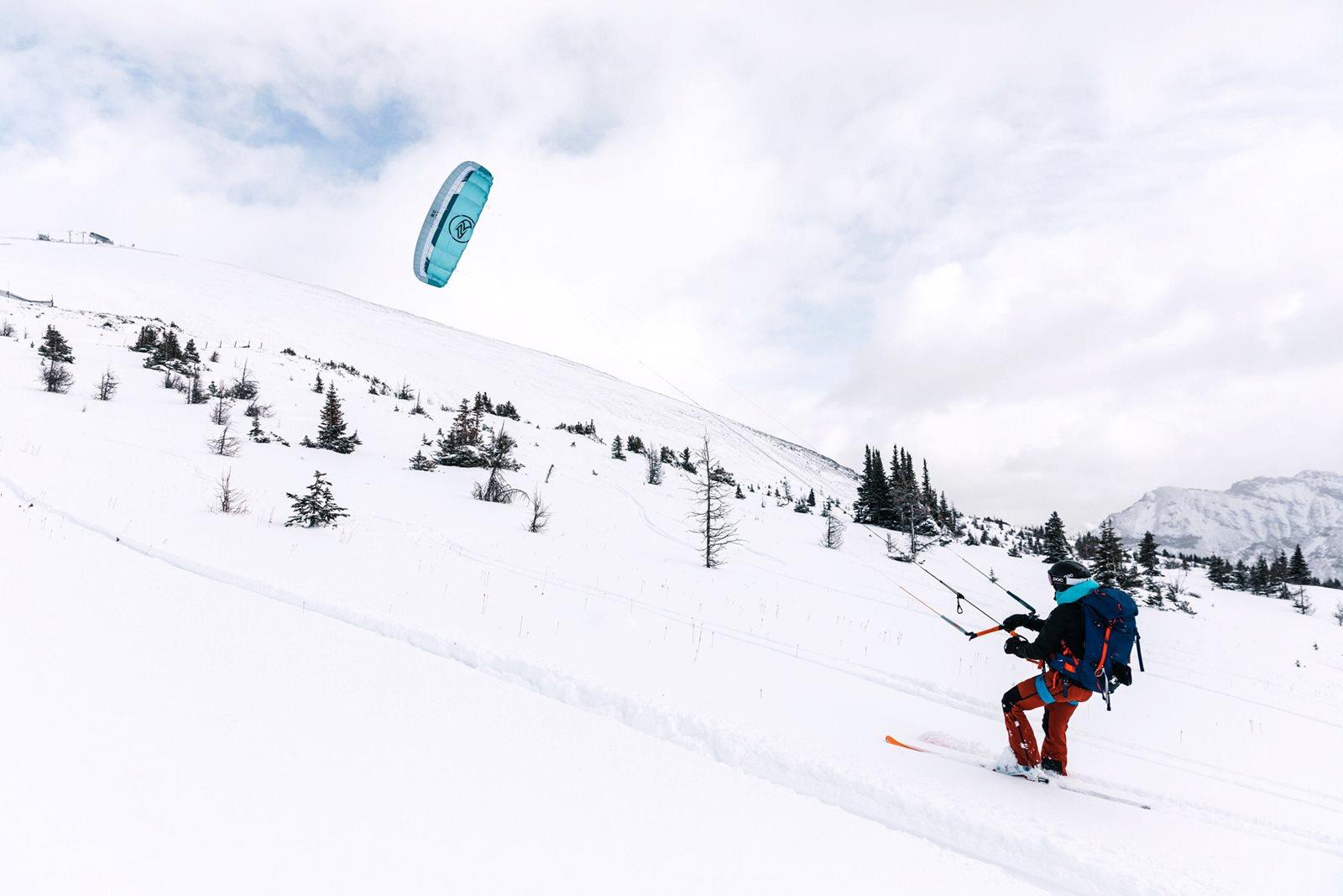 kite FLYSURFER PEAK5 - snowkite ride up